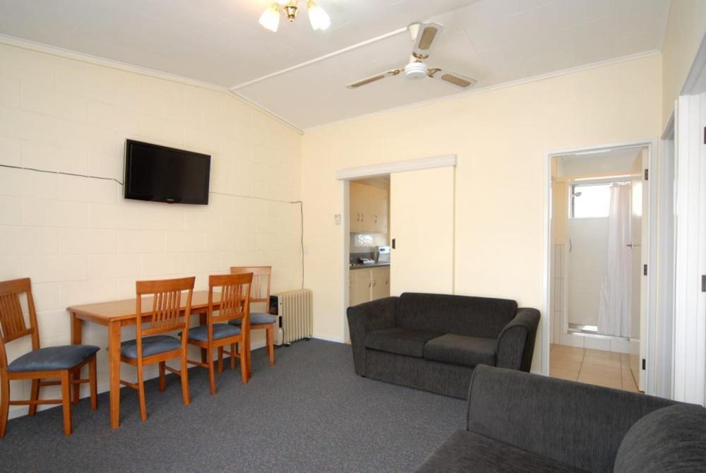 Frimley Lodge Motel Hastings Εξωτερικό φωτογραφία